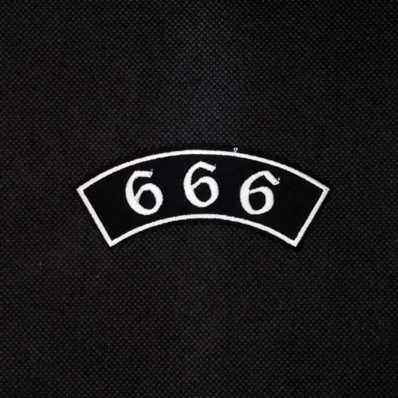 parche bordado 666